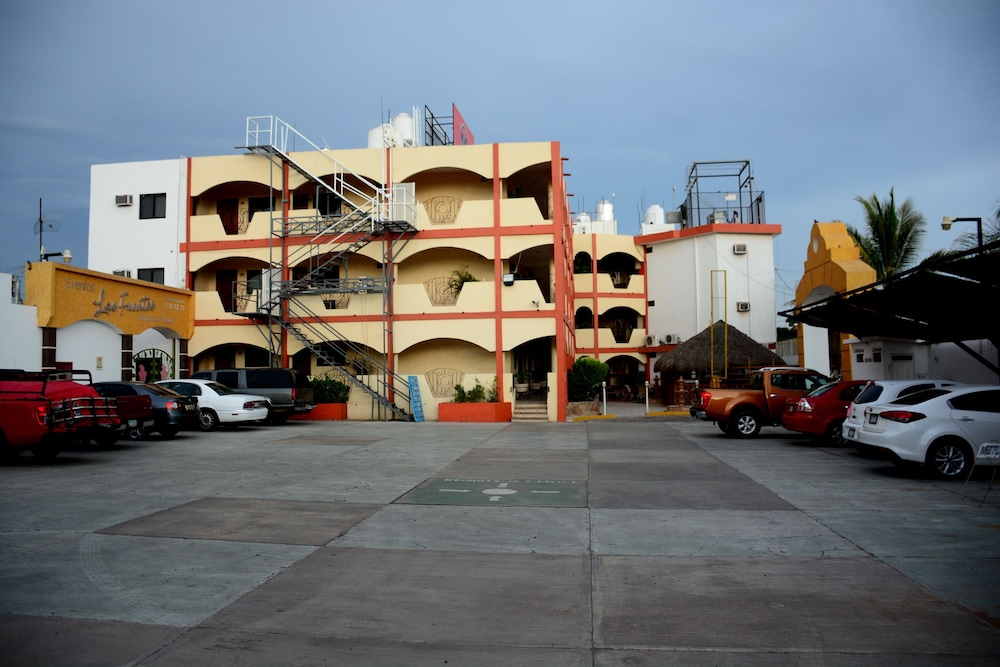 Hotel Las Fuentes 4/64