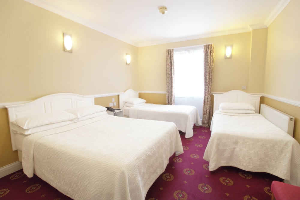 Balmoral House Hotel 5/32