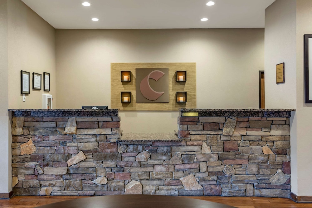 Comfort Inn and Suites Blue Ridge Ga 4/42