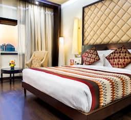 Club, Double Bed