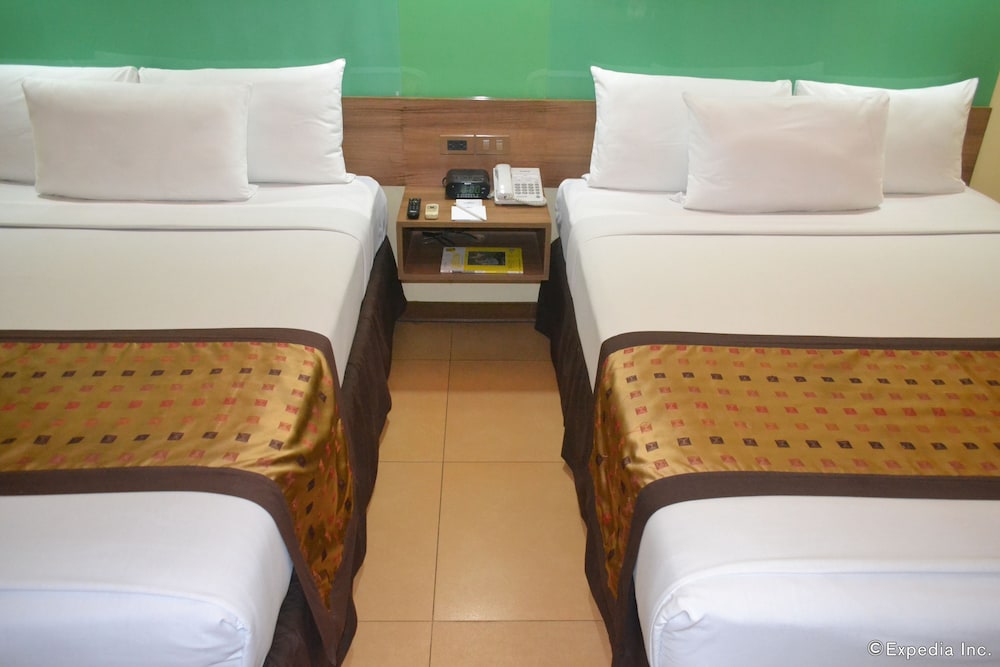 Microtel by Wyndham General Santos 7/29