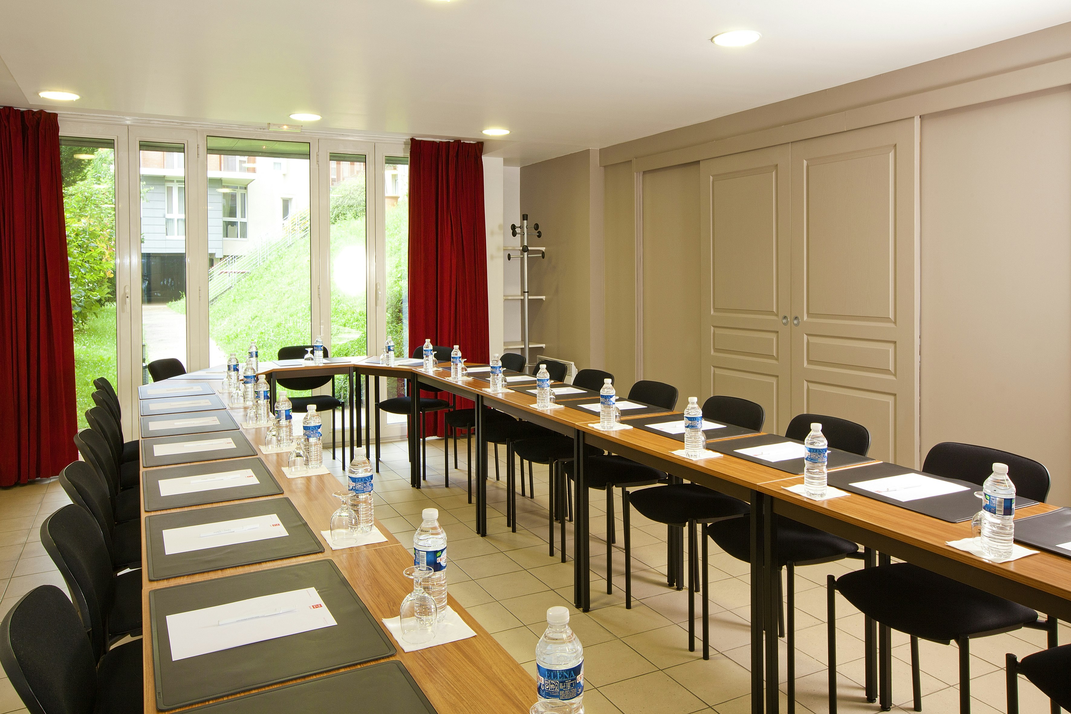 Sejours Et Affaires Ivry Sur Seine 25/37
