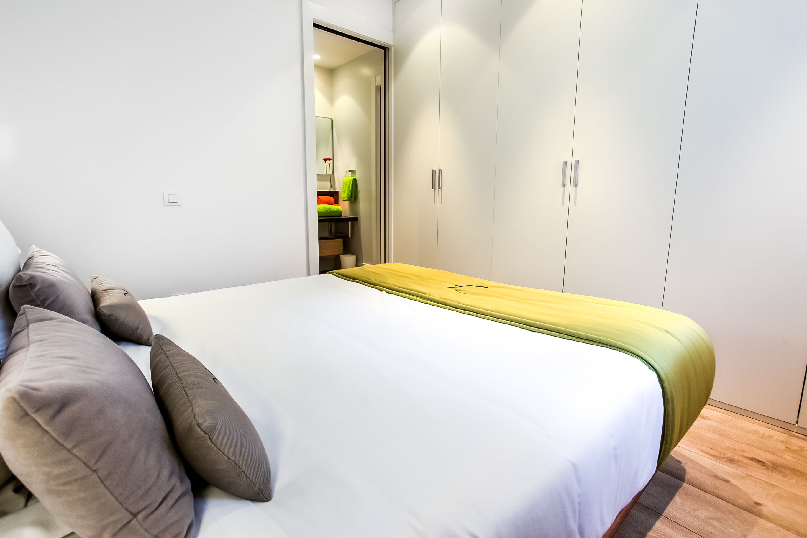 1 Bedroom, Apartment, Single