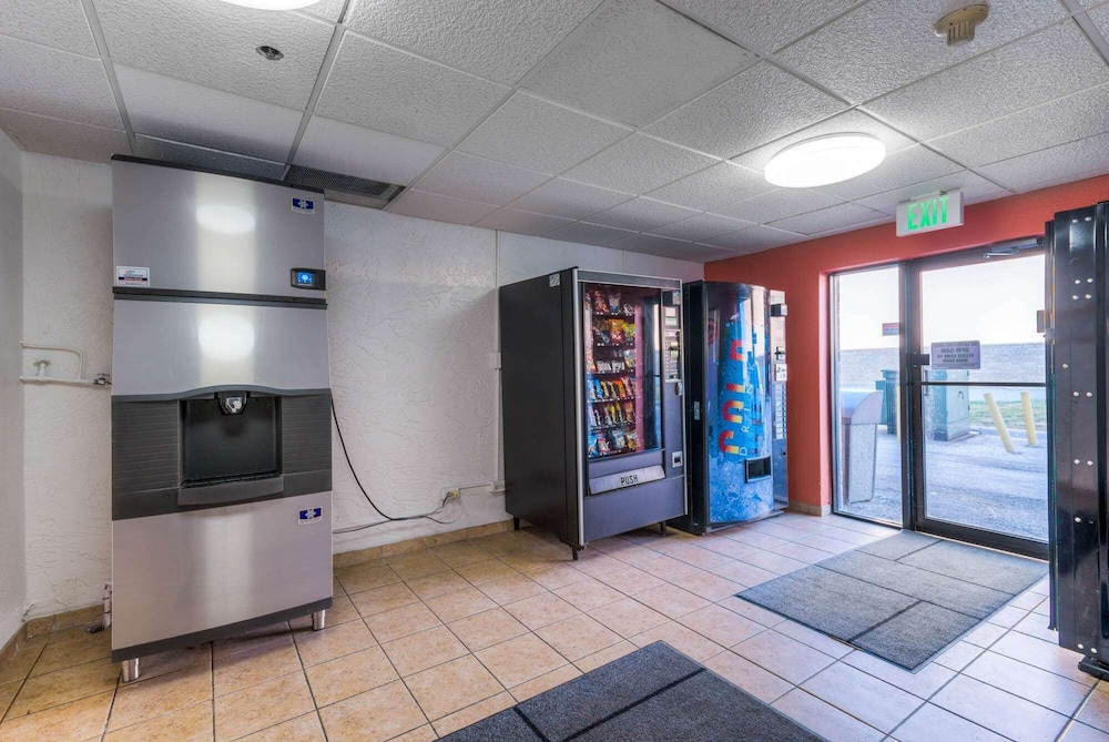 Motel6 Bridgeview, IL 47/64