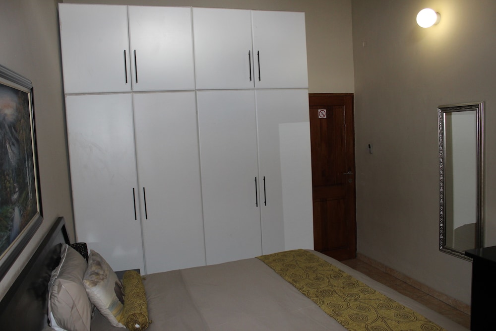 Kessas Holiday Home 5/30