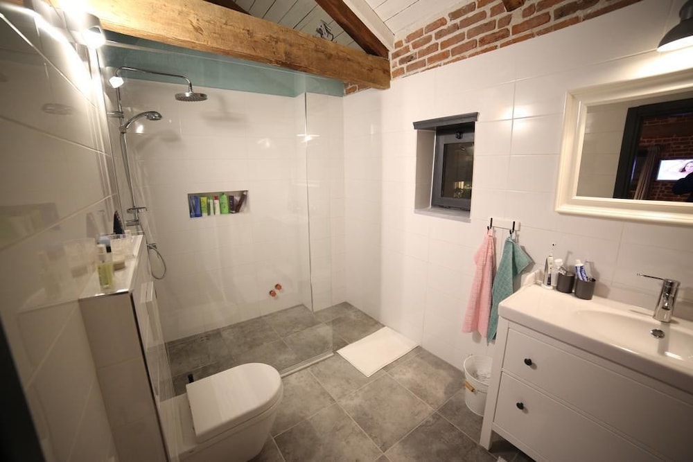 Attalos Suites Hotel 56/58