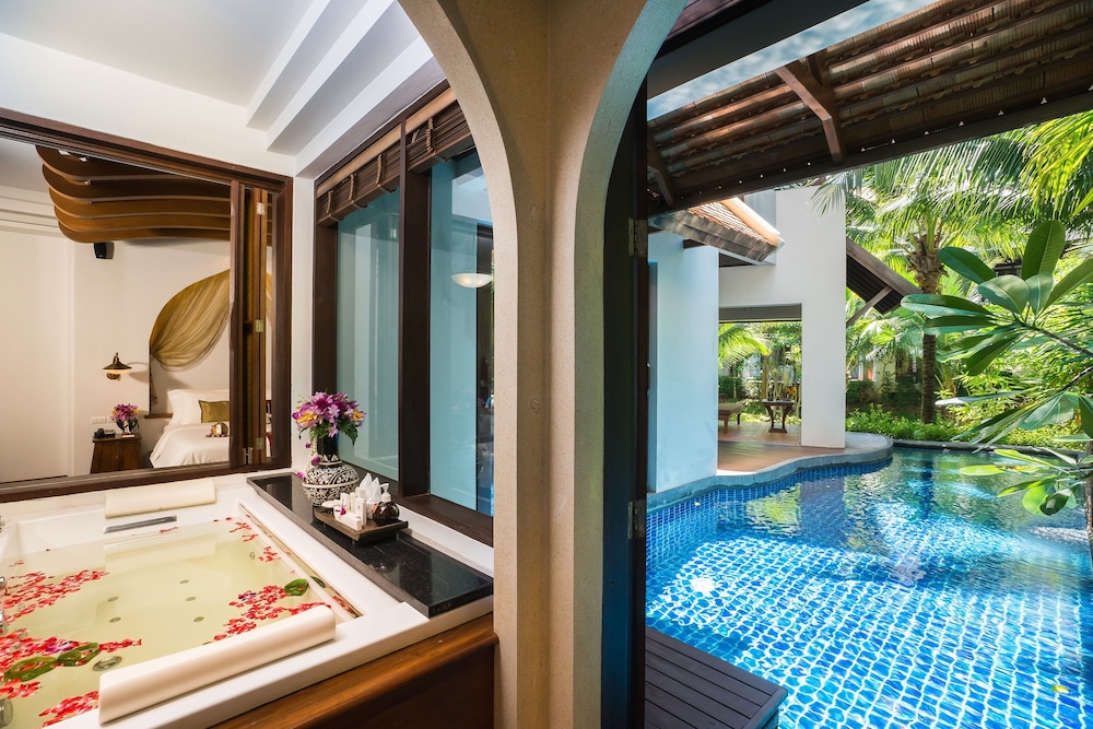 ROYAL MUANG SAMUI VILLAS 7/72