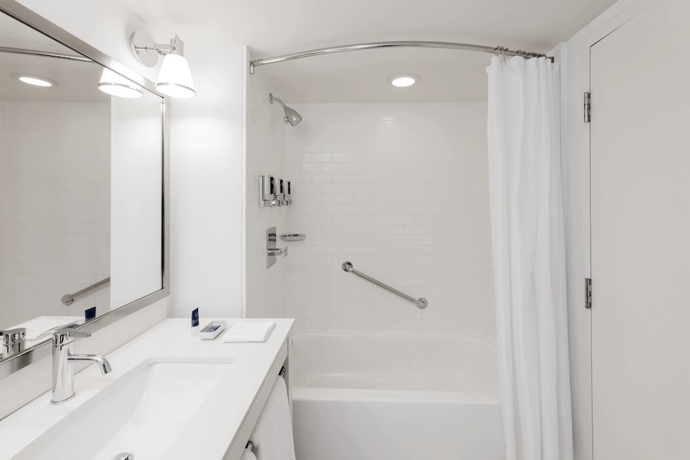 Wyndham Grand Fallsview Hotel 11/65