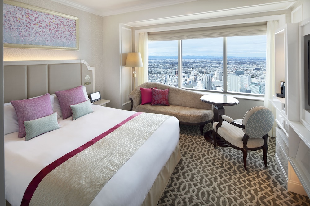 Yokohama Royal Park Hotel 4/24