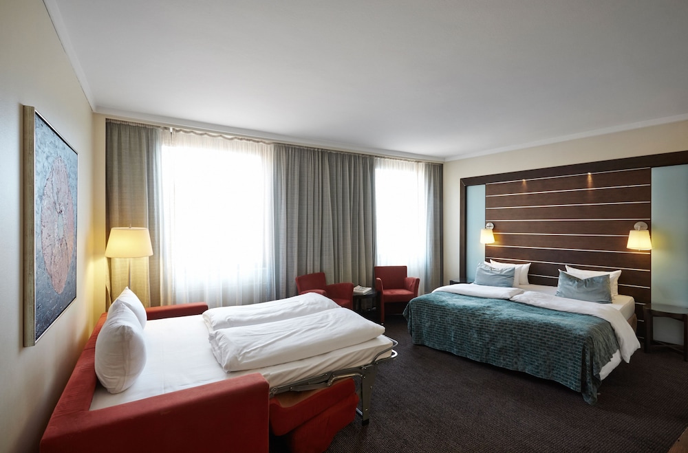 Imperial Hotel 5/40