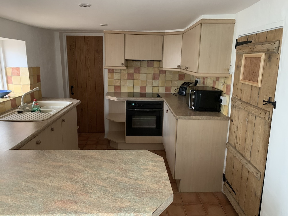 Bell Cottage 19/25