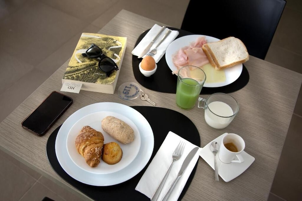Hotel Diamond 37/50
