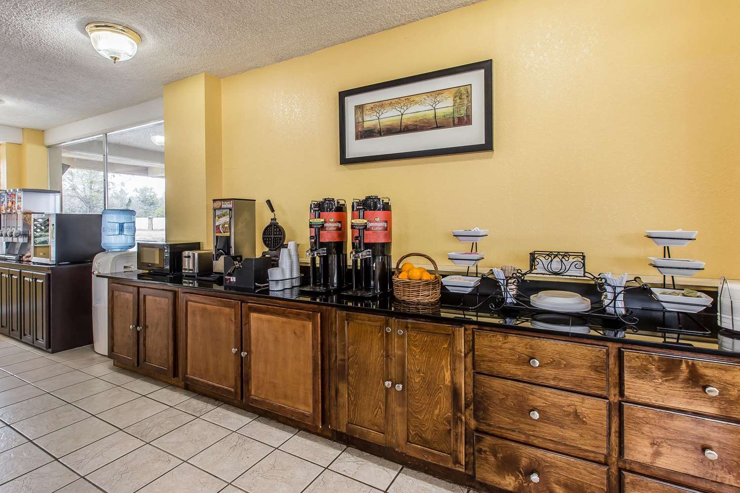 Econo Lodge Byron near Historic District - Warner Robins 9/12