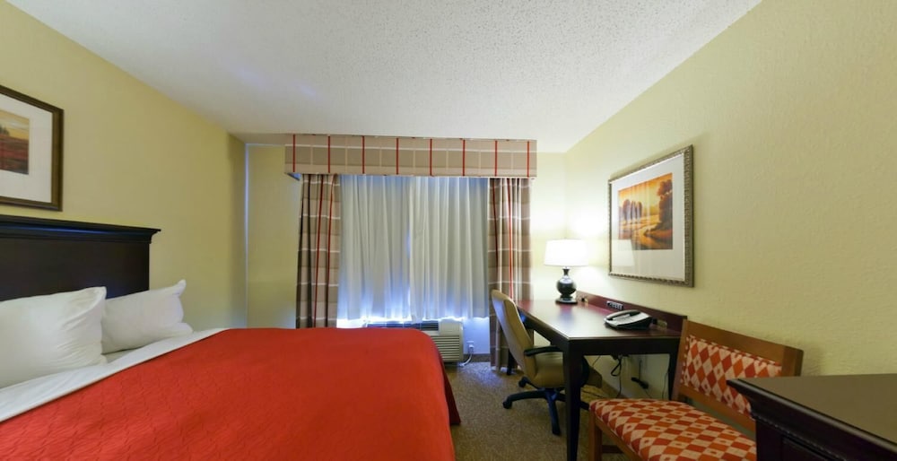 Country Inn & Suites by Radisson, Marion 25/64