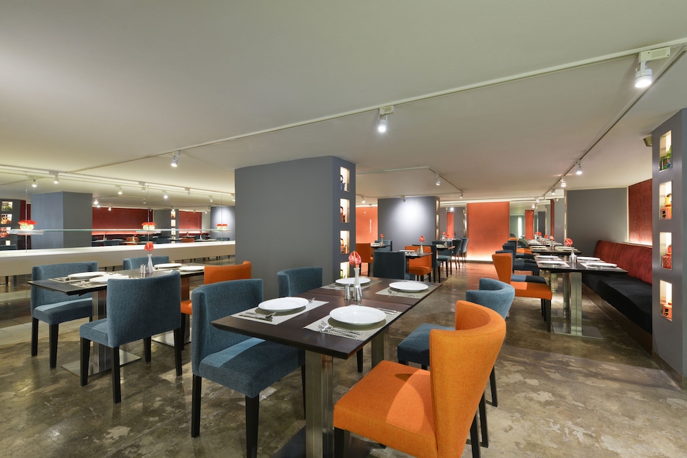 BelAire Bangkok 62/84