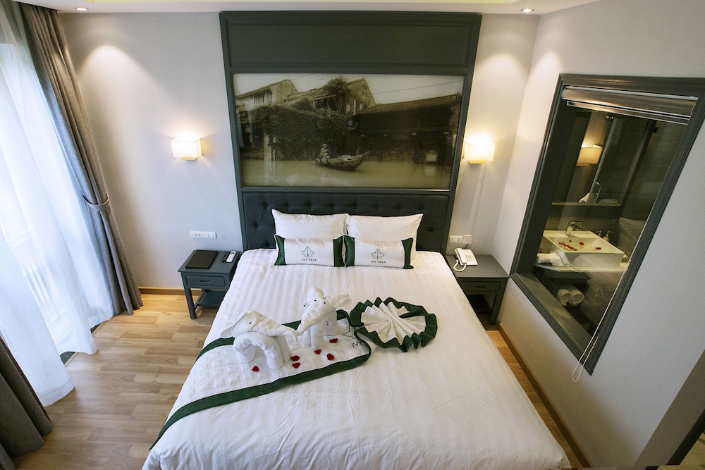 Ivy Villa 30/49