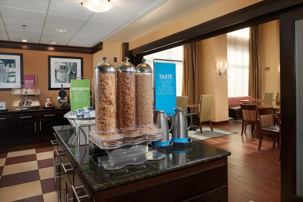 Hampton Inn And Suites Oxford Anniston 46/65