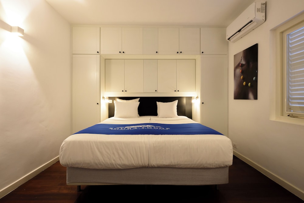 Scuba Lodge & Ocean Suites 22/76
