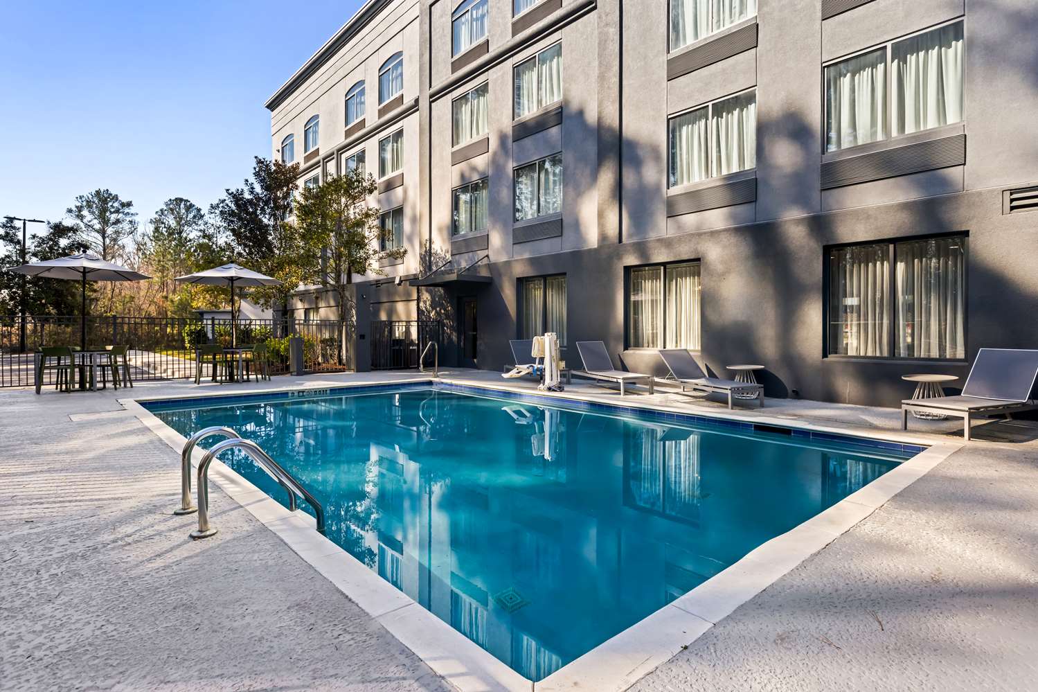 Spark by Hilton Port Wentworth Savannah 27/27