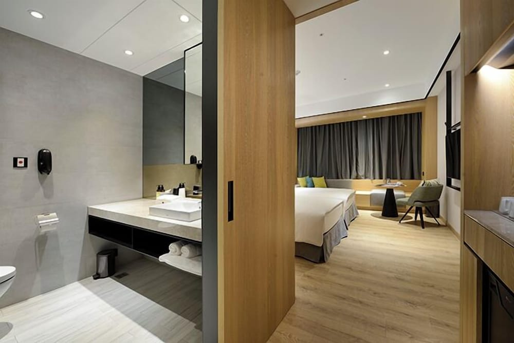 Evergreen Palace Hotel Chiayi 48/50