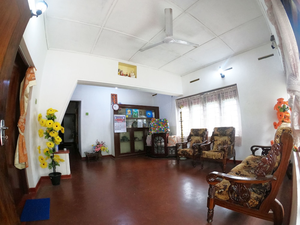Shriniths Place Dodanduwa 17/35