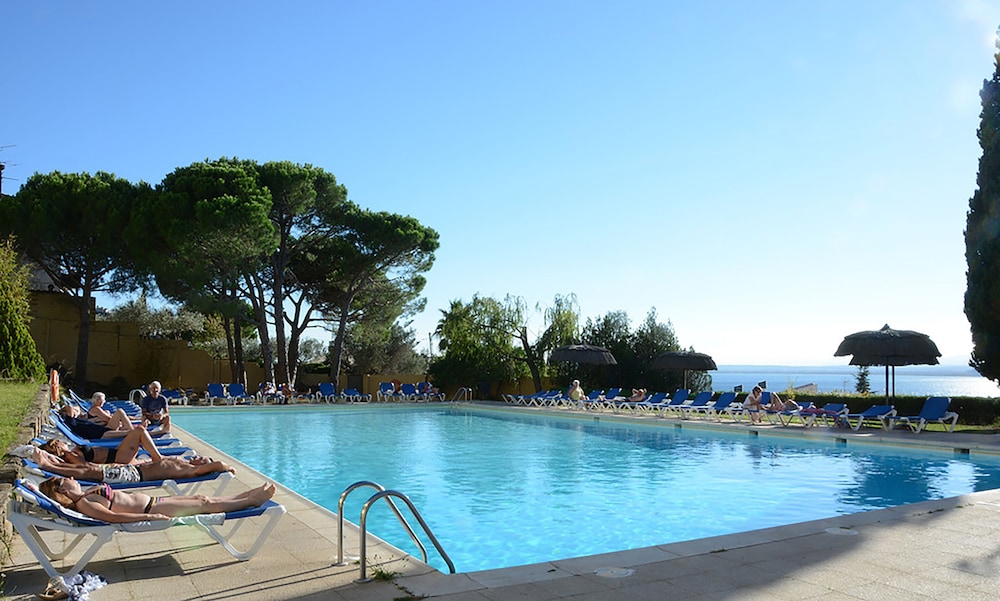 Hotel Grecs 33/37