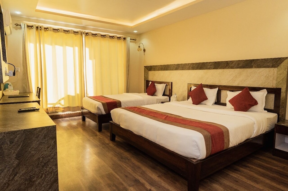 1 BEDROOM, DELUXE