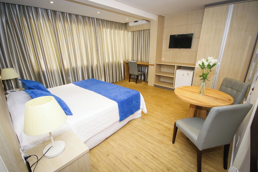 جناح فاخر بسرير مزدوج، Hotel Geranium 3/7