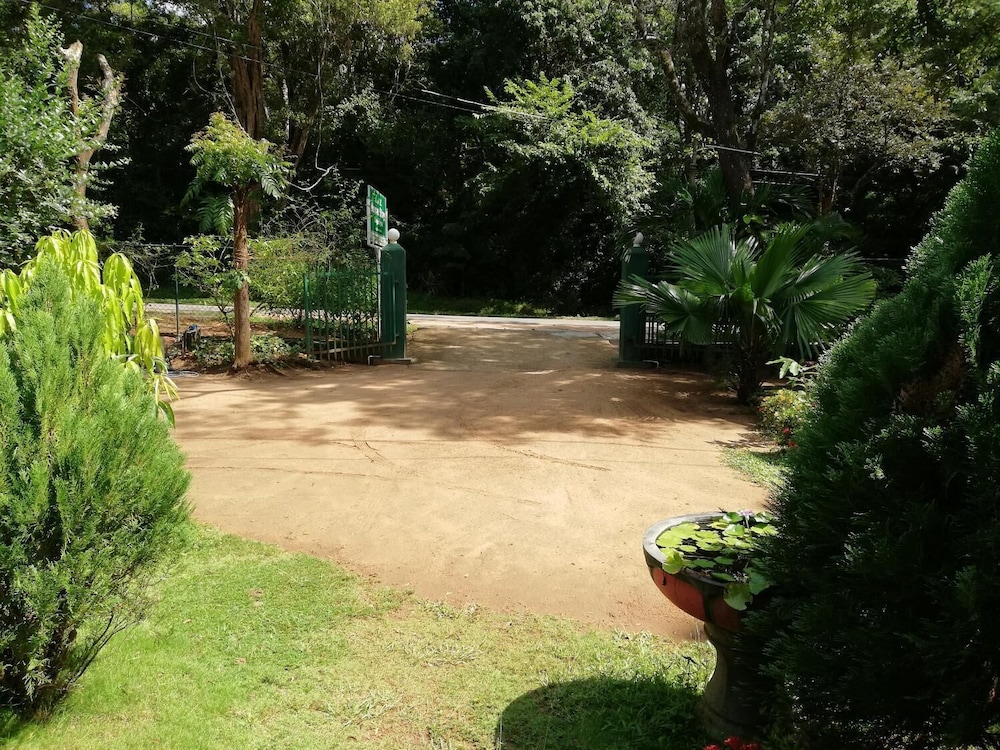 Lal Homestay 40/50