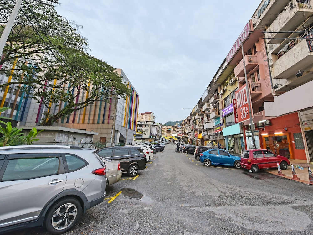 33 Hotel Cheras 44/49