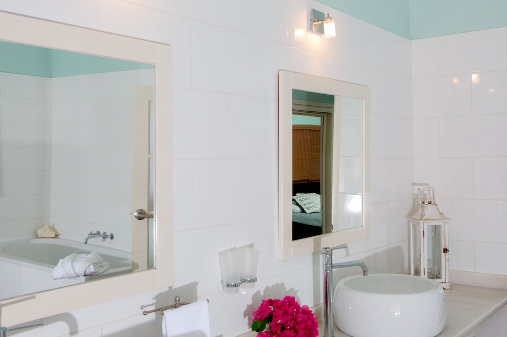 Modern Hotel Aruba 49/50