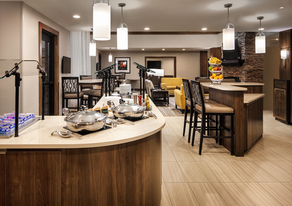 Staybridge Suites Forth Worth West 34/55
