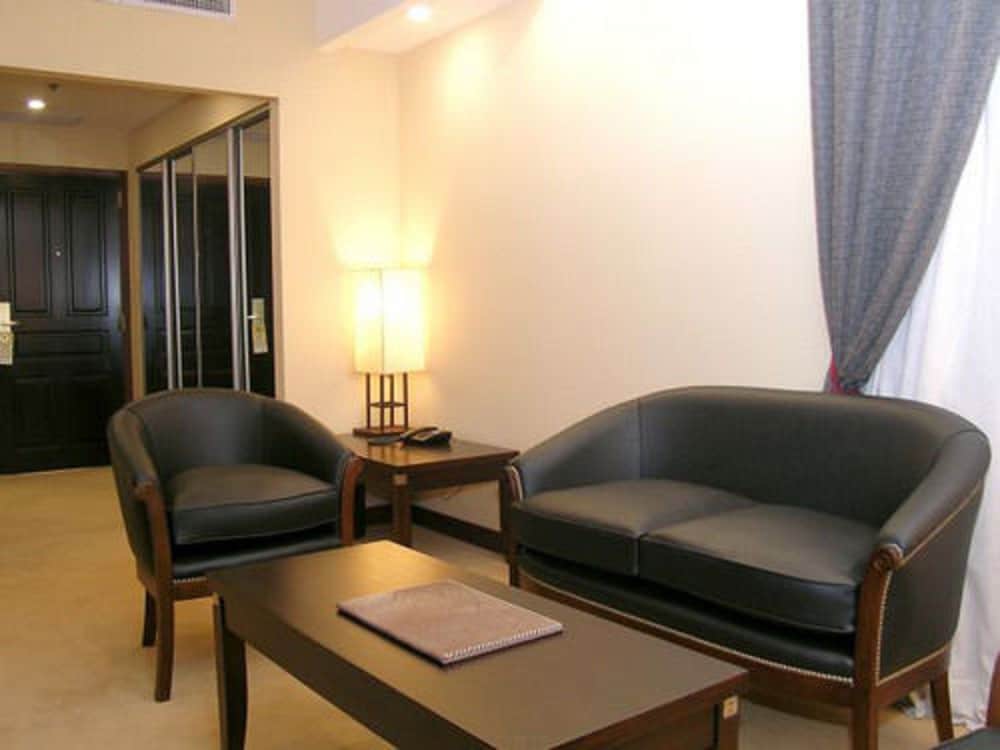 Alejandro I Hotel 40/68
