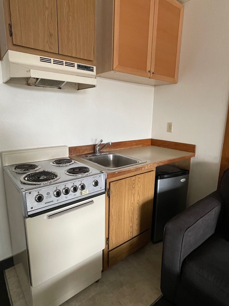 Fairground Inn Monroe WA 4/50