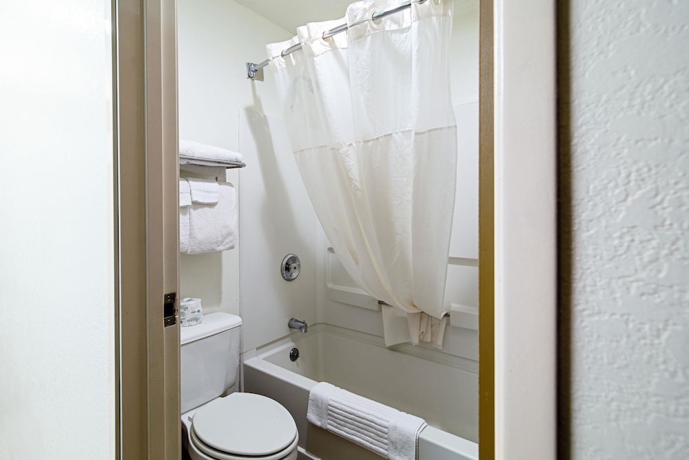 Quality Inn Aberdeen, SD 15/37