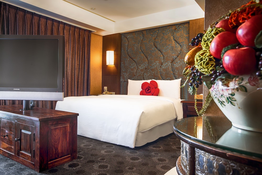 Cai She Hotel 28/48