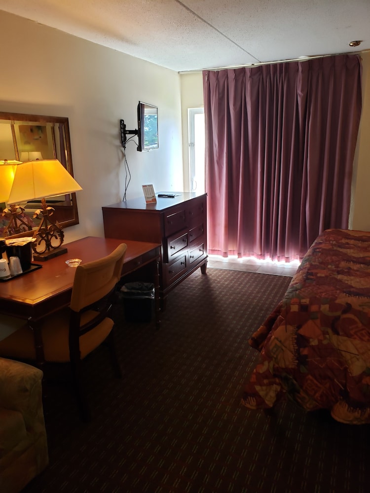 Select Inn Murfreesboro 46/60