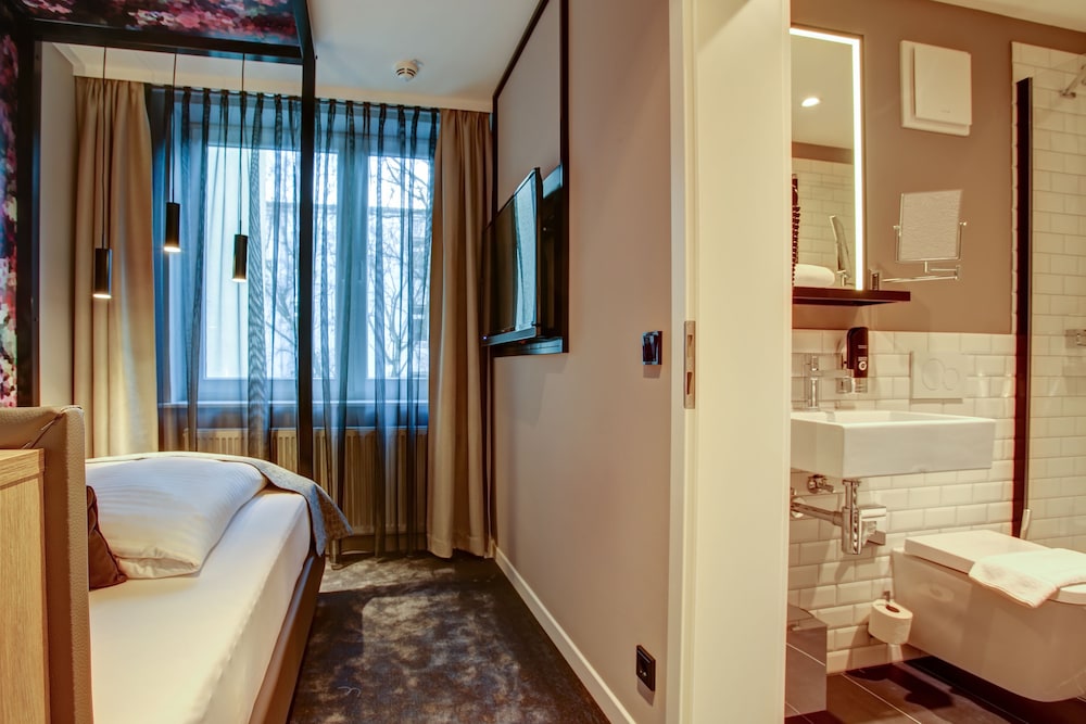 B&B HOTEL Hamburg-Hbf 45/49