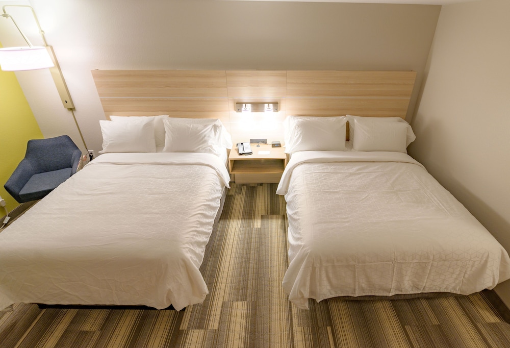 Holiday Inn Express And Suites Dayton East Beavercreek 10/46