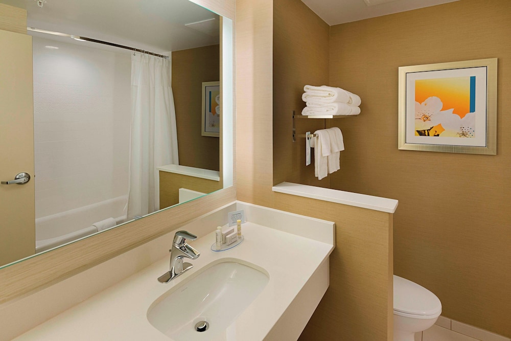 Fairfield Inn And Suites Abingdon 26/29