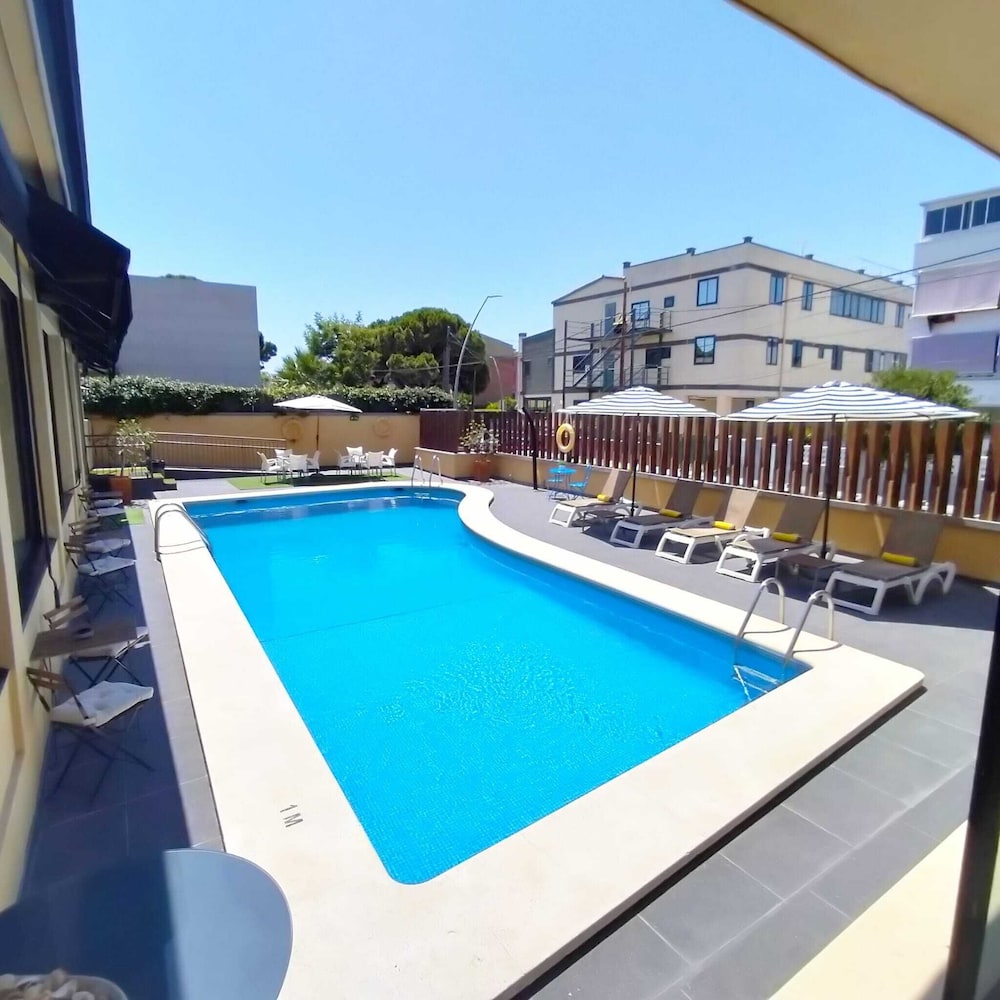 Hotel 153 41/71