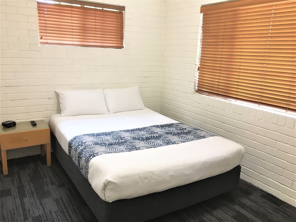 IPSWICH COUNTRY MOTEL 4/49
