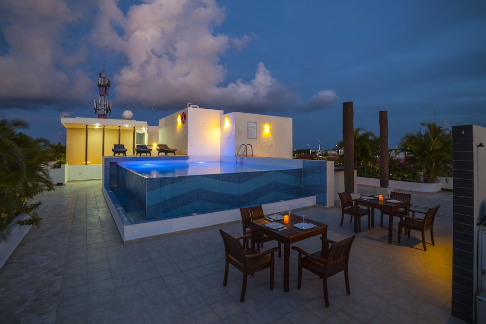 Hotel Angelos 41/50