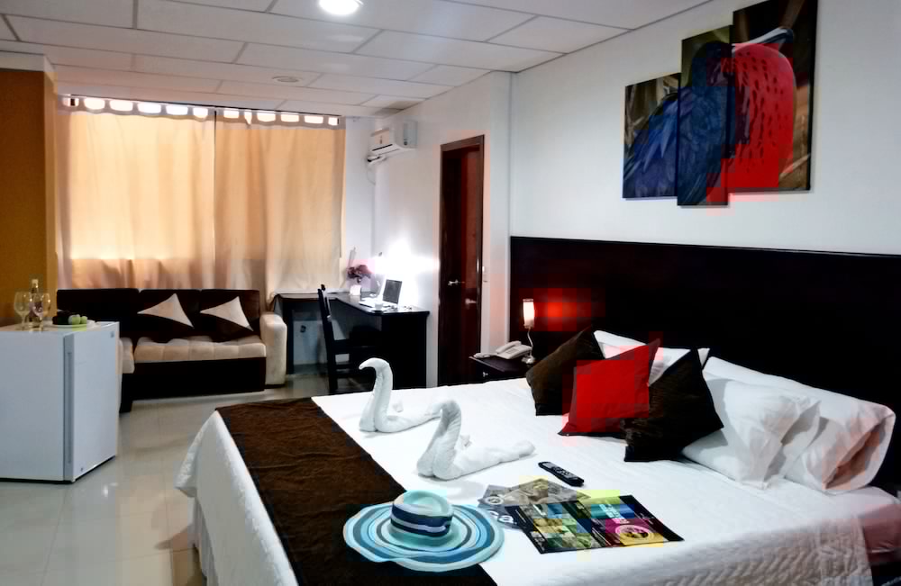 Hotel Brisas Del Pacifico 53/65