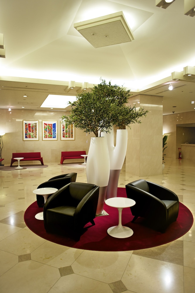 MERCURE YOKOSUKA 44/70