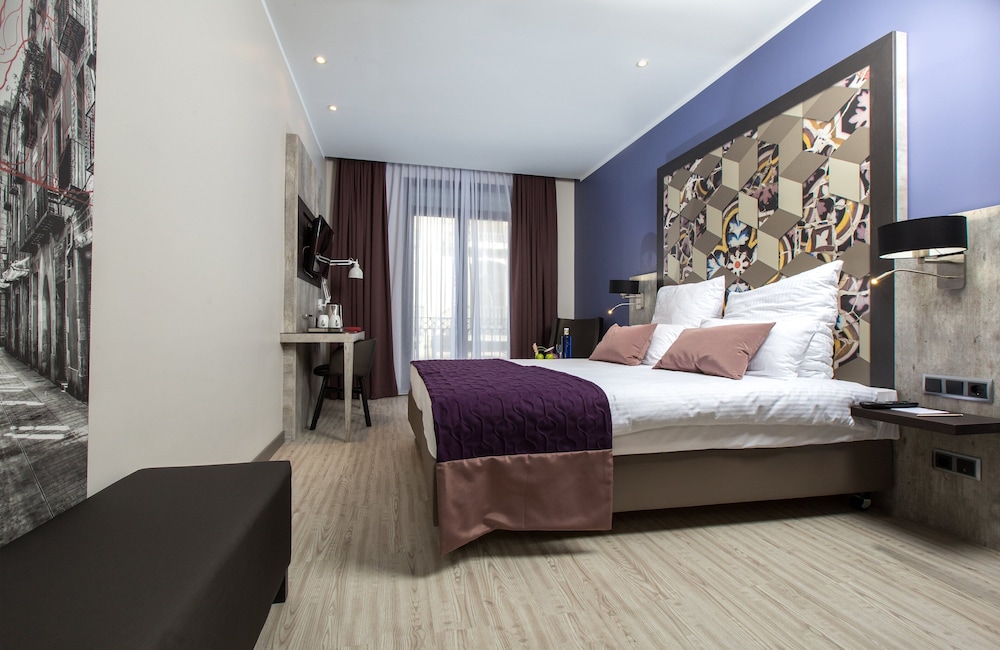 Superior, Leonardo Hotel Barcelona Las Ramblas 4/10