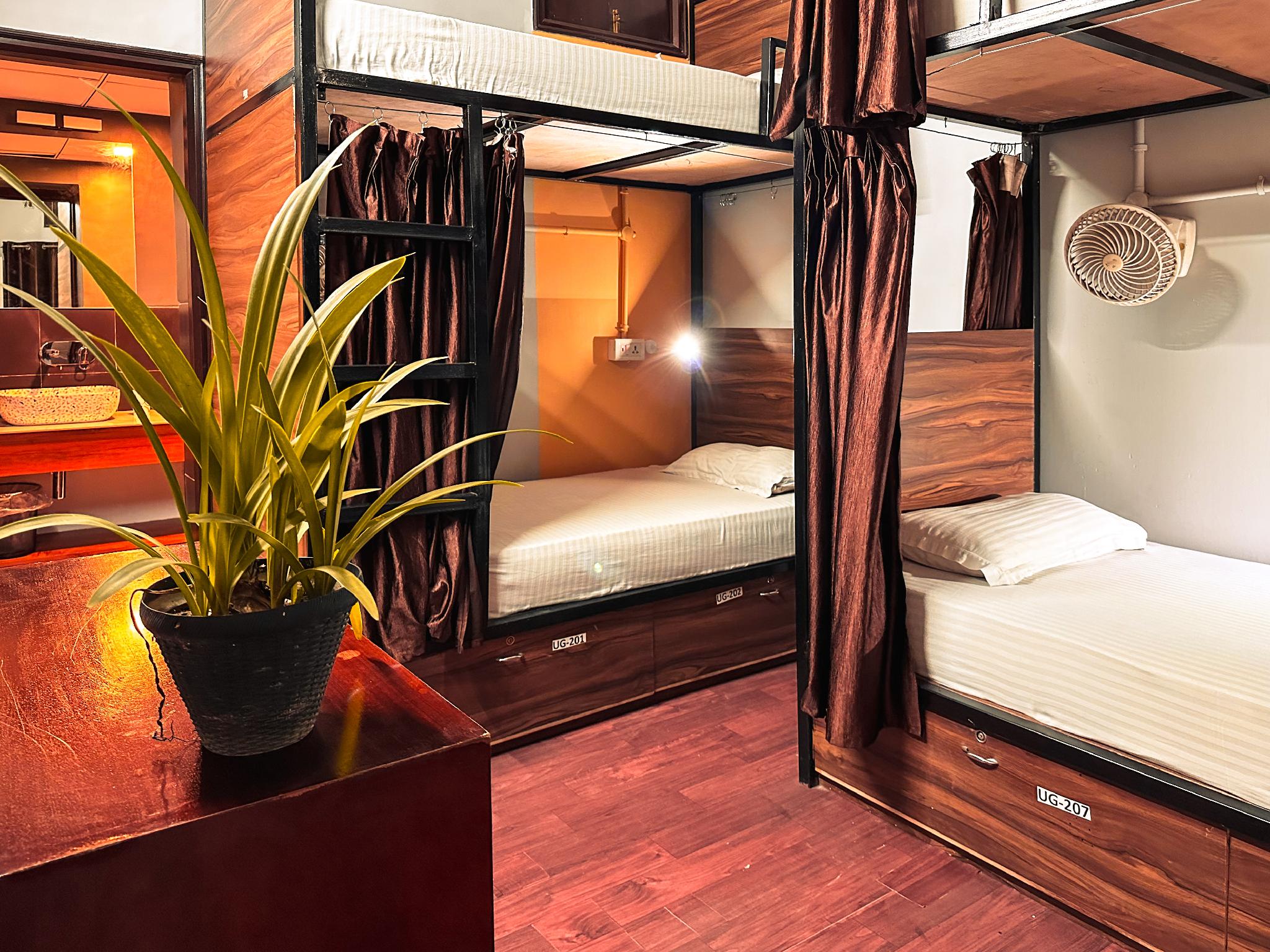 Female Dorm, 4 Beds