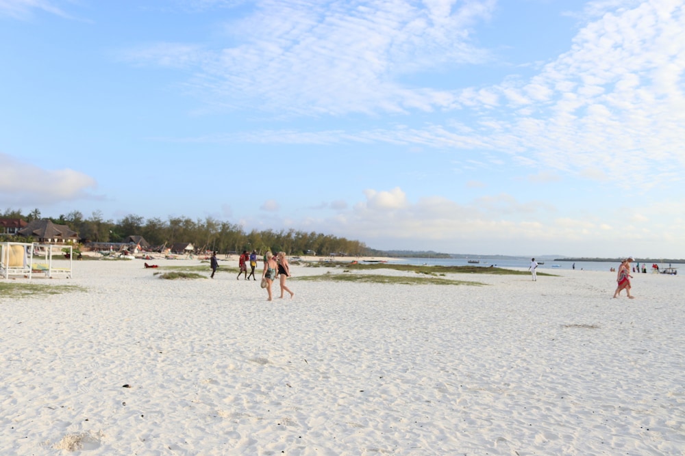 Mocco Beach Villa 69/78