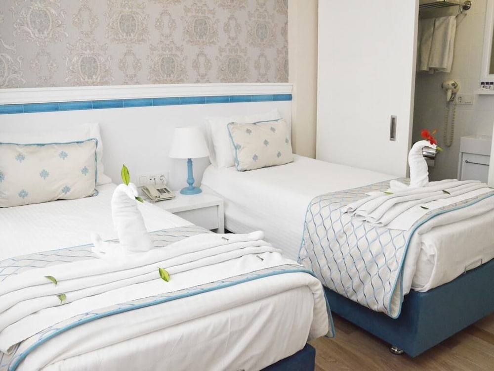 Star Holiday Hotel 16/68