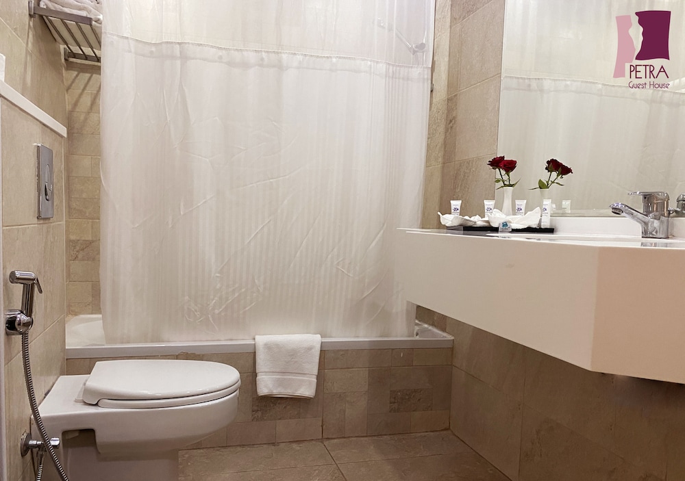 Petra Guest House Hotel 47/50